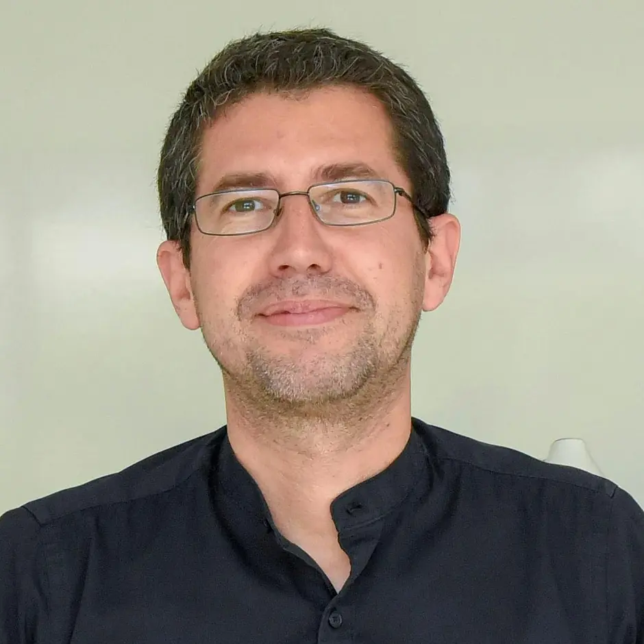 Prof. Vítor Oliveira